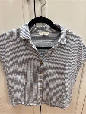 beachlunchlounge Blue & White Striped Button-Down Linen Shirt